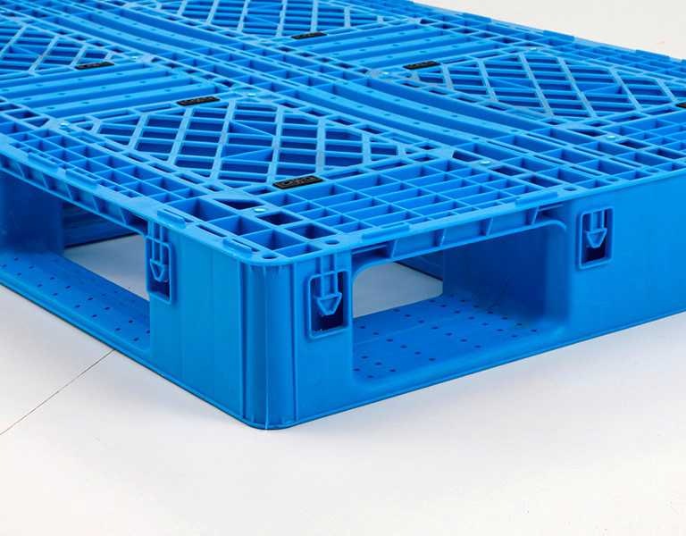 飞龙真人棋牌飞龙软件官网EU1208网格田字飞龙体育数据盘口飞龙棋牌下载